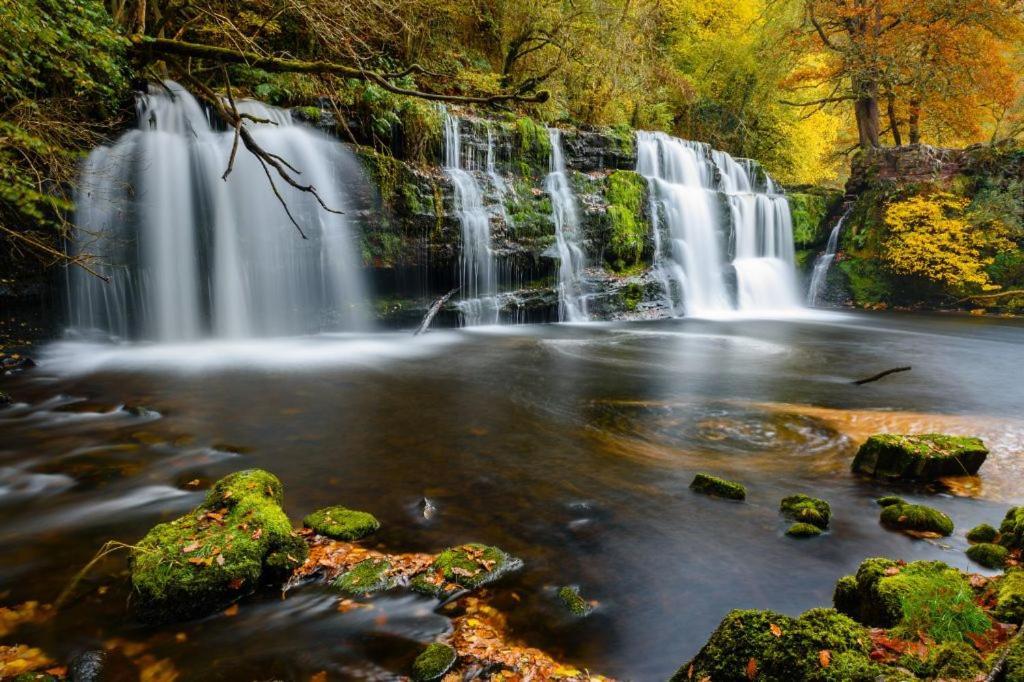 Dare Valley Cottage Ex Miners Cottage Near Zip World Pen Y Fan Waterfalls アバーデア エクステリア 写真